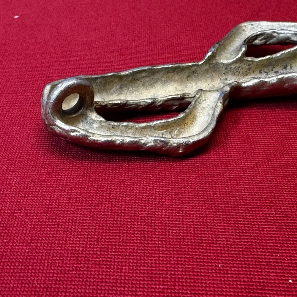 Gold Tone Abstract‎ Vertical Infinity Sign Pendant